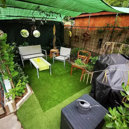 Grune Fewo Am Waldrand Apartment